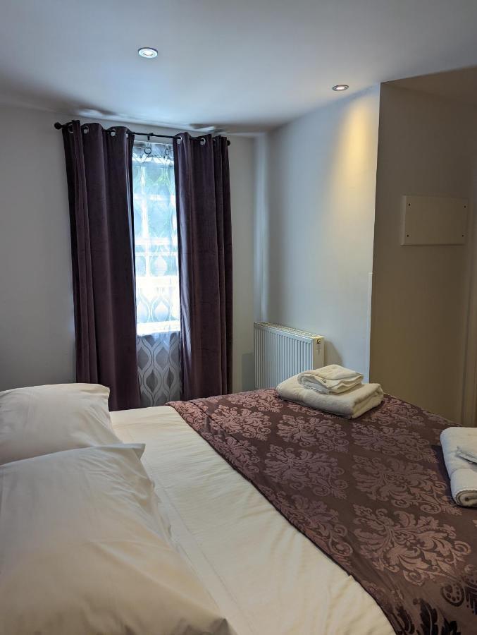 Barley Sheaf, Old Bridge Street En Suite Rooms, Room Only Truro Extérieur photo