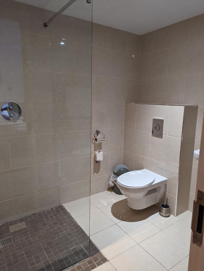 Barley Sheaf, Old Bridge Street En Suite Rooms, Room Only Truro Extérieur photo