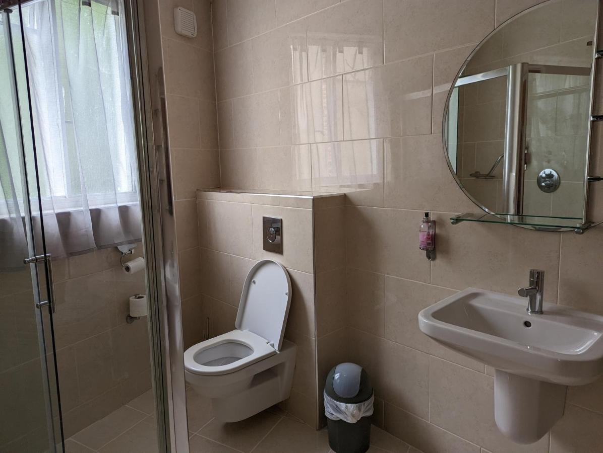 Barley Sheaf, Old Bridge Street En Suite Rooms, Room Only Truro Extérieur photo